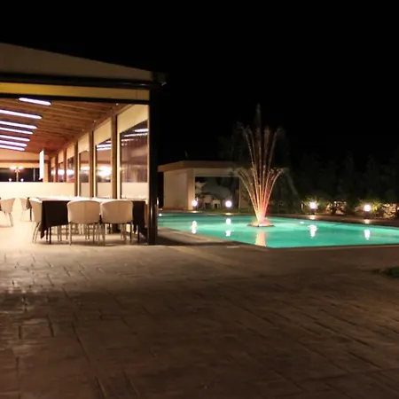 Ξενοδοχείο με διαμερίσματα Zeis Edo Luxury Τολό