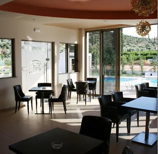 Zeis Edo Luxury 3* Tolón
