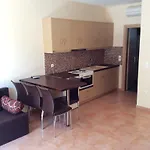 Zeis Edo Luxury Aparthotel 3*