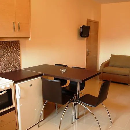 Zeis Edo Luxury Aparthotel