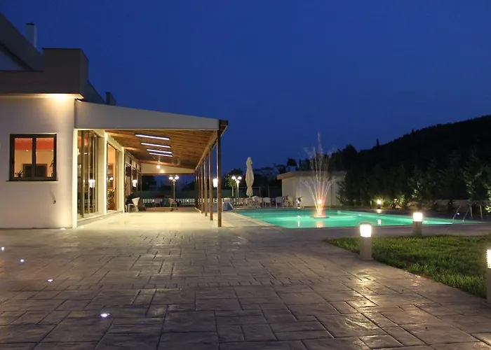 Zeis Edo Luxury 3* Tolón