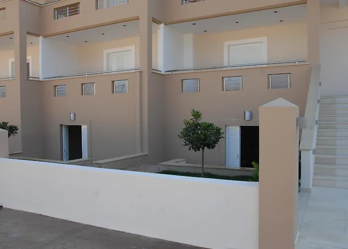 Zeis Edo Luxury מלון דירות 3*